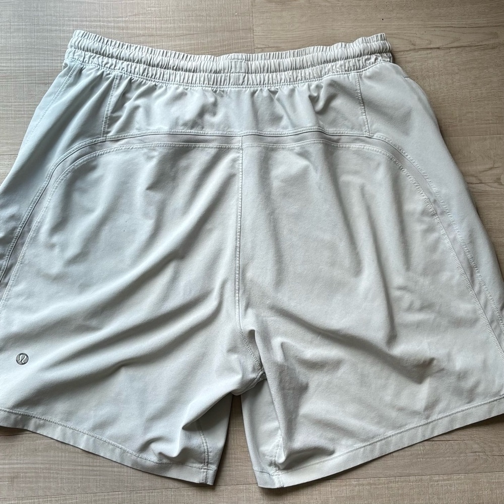 Lululemon Athletica Pace Breaker Athletic Shorts Lightweight Performance 7”
